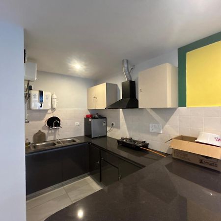 Valley View Room With Room Service Solan Bagian luar foto